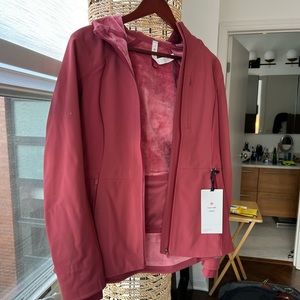 NWT Lululemon Cross Chill Jacket in Ruby - size 10